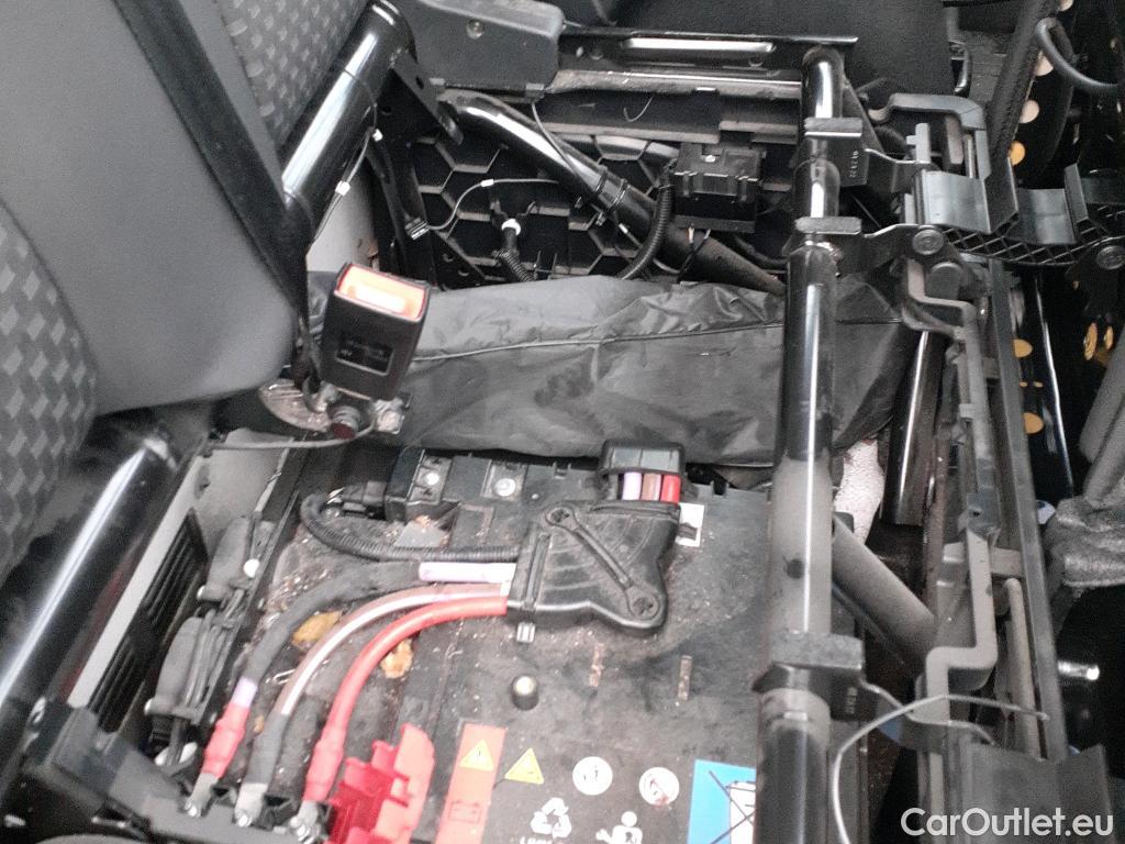  Ford  Transit FORD  / 2013 / 4P / furgón 350 96kW L3H2 Van Trend FWD MHEV #37