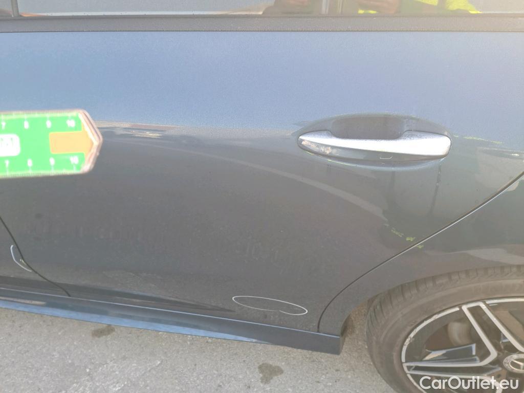  Mercedes  CLA-Klasse MERCEDES-BENZ CLA / 2019 / 4P / coupé CLA 200 #14