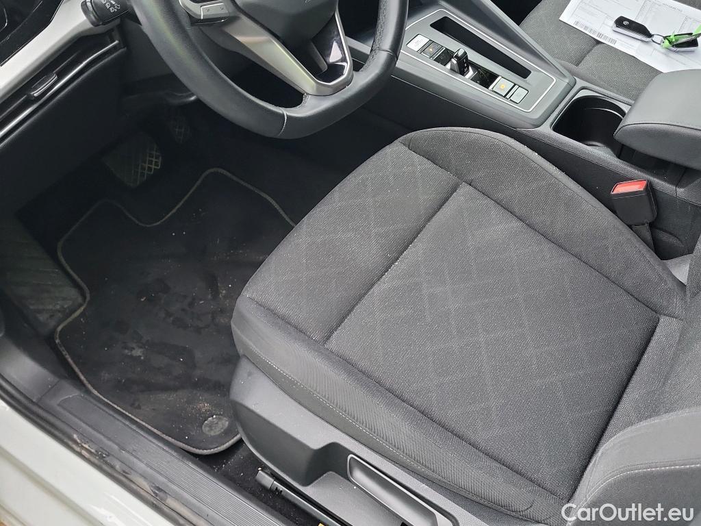  Volkswagen  Golf  VOLKSWAGEN / 2020 / 5P / berlina con portón Life 1.0 eTSI 81kW (110CV) DSG #7