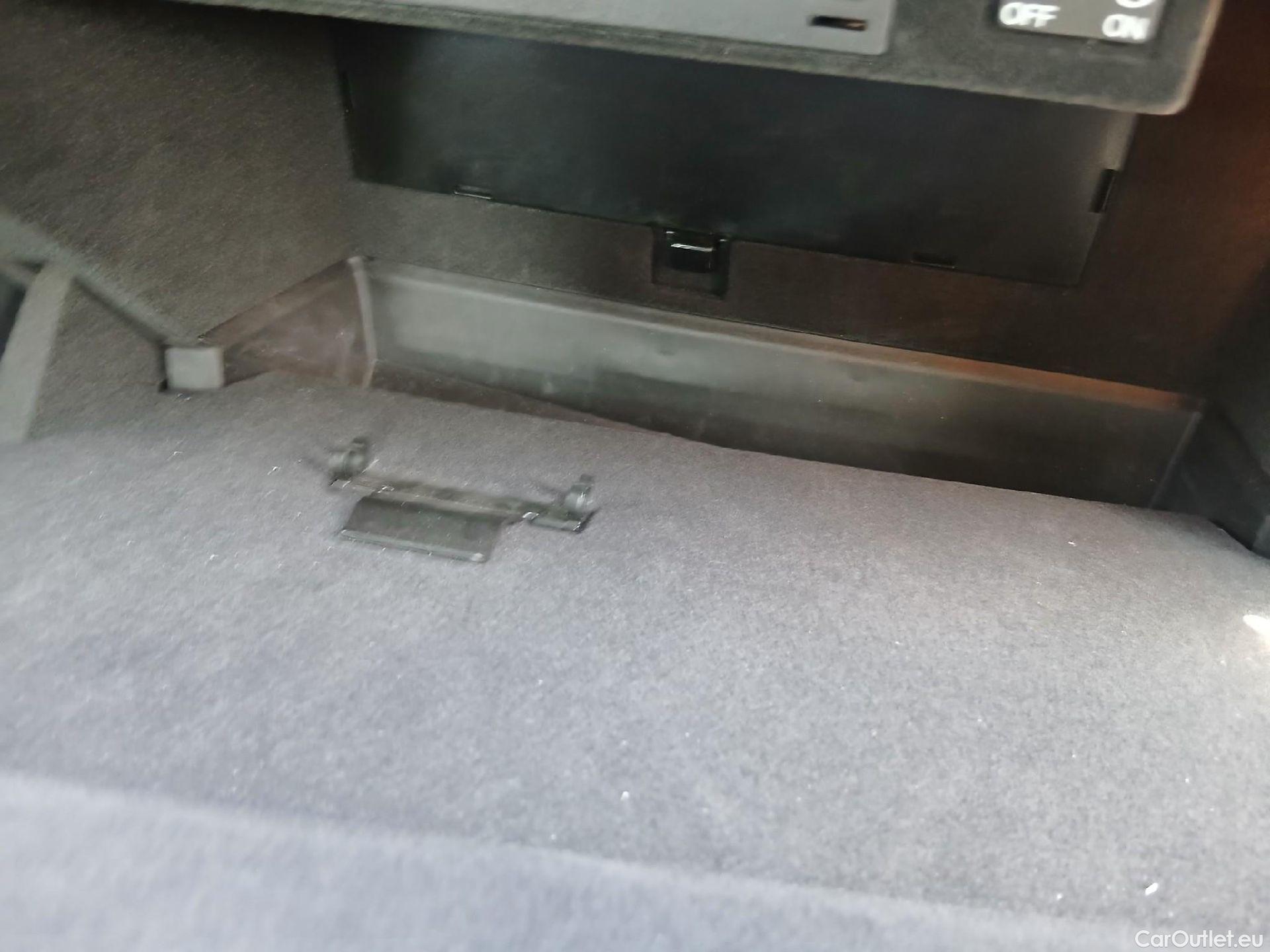  Audi  Q3 AUDI  Sportback / 2019 / 5P / todoterreno Advanced 35 TDI 110kW (150CV) S tronic #34