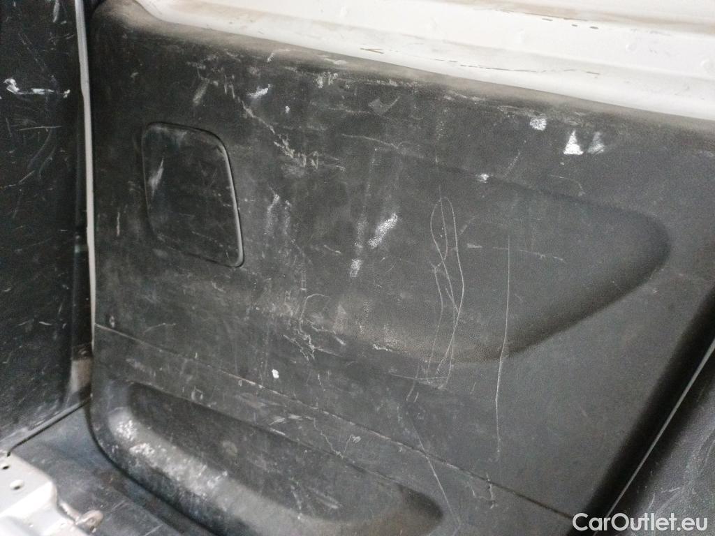  Peugeot  Partner PEUGEOT  / 2018 / 4P / furgón derivado de turismo Premium Standard 600kg BlueHDi 73kW (AC) #19