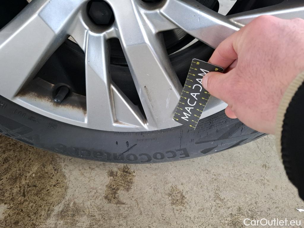  Peugeot  5008  Active Pack 1.2 PureTech 130CV BVA8 7 Sieges E6d #37