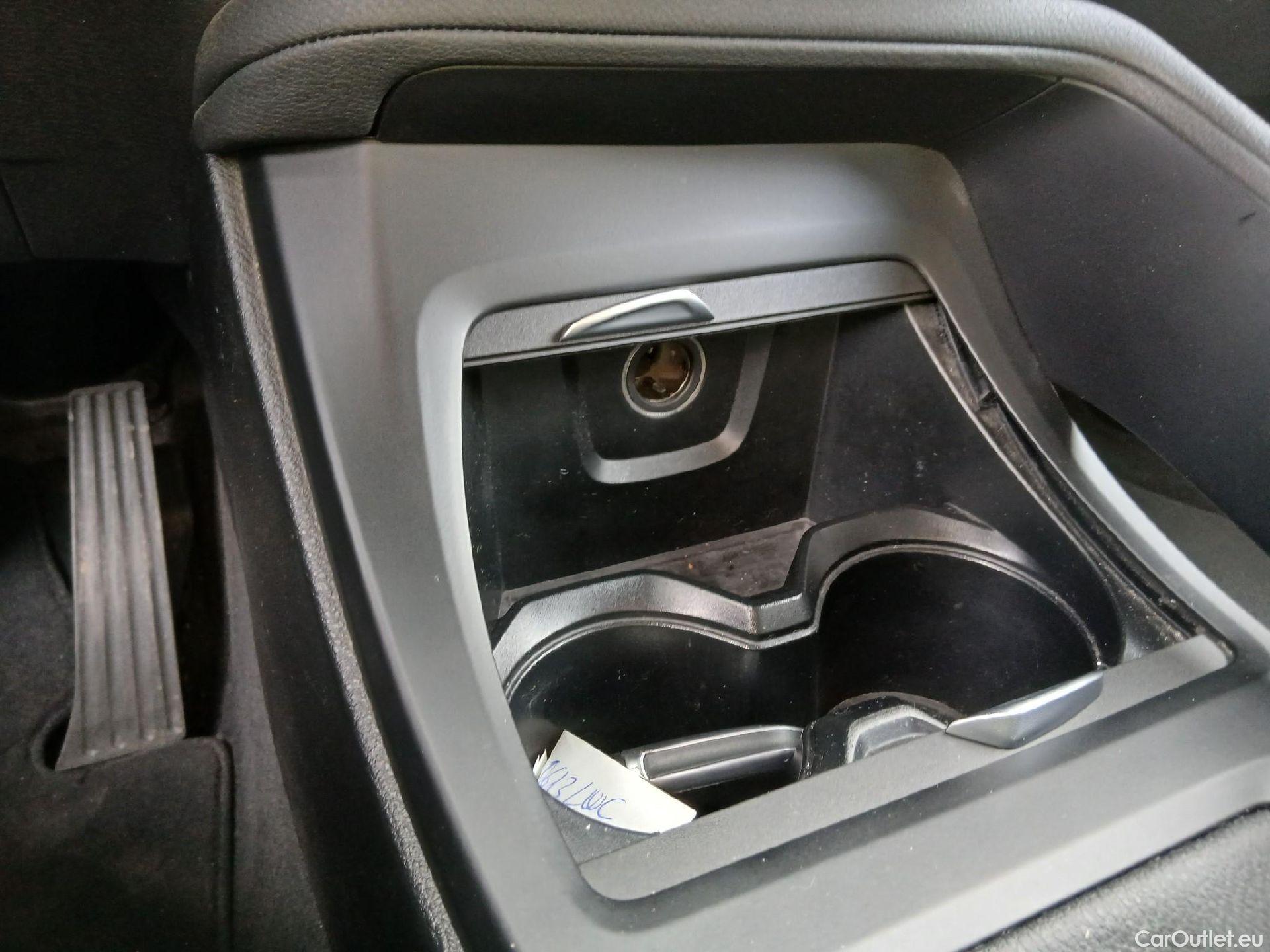  Bmw  X1 BMW  / 2019 / 5P / todoterreno sDrive18dA Corporate #1