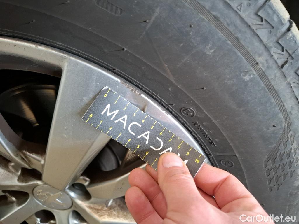  Peugeot  5008  Active Pack 1.2 PureTech 130CV BVA8 7 Sieges E6d #34