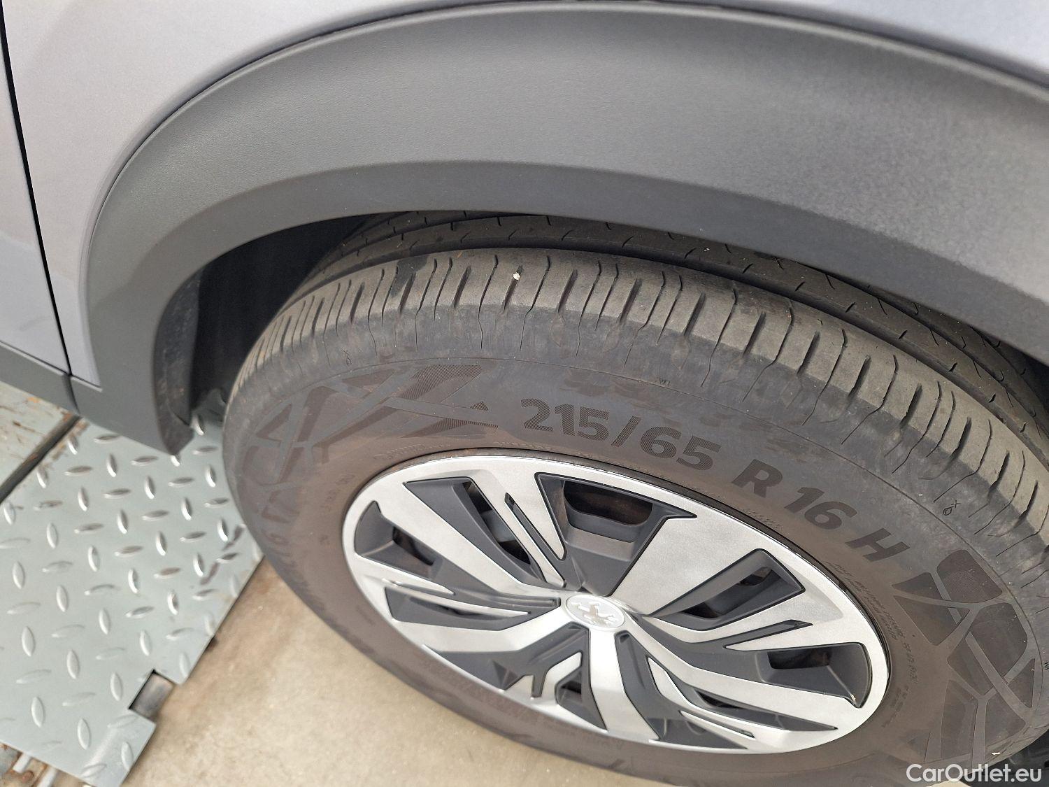  Peugeot  2008 Peugeot,  '19, Peugeot  1.5 BlueHDi 75kW S&S Active 5d #9