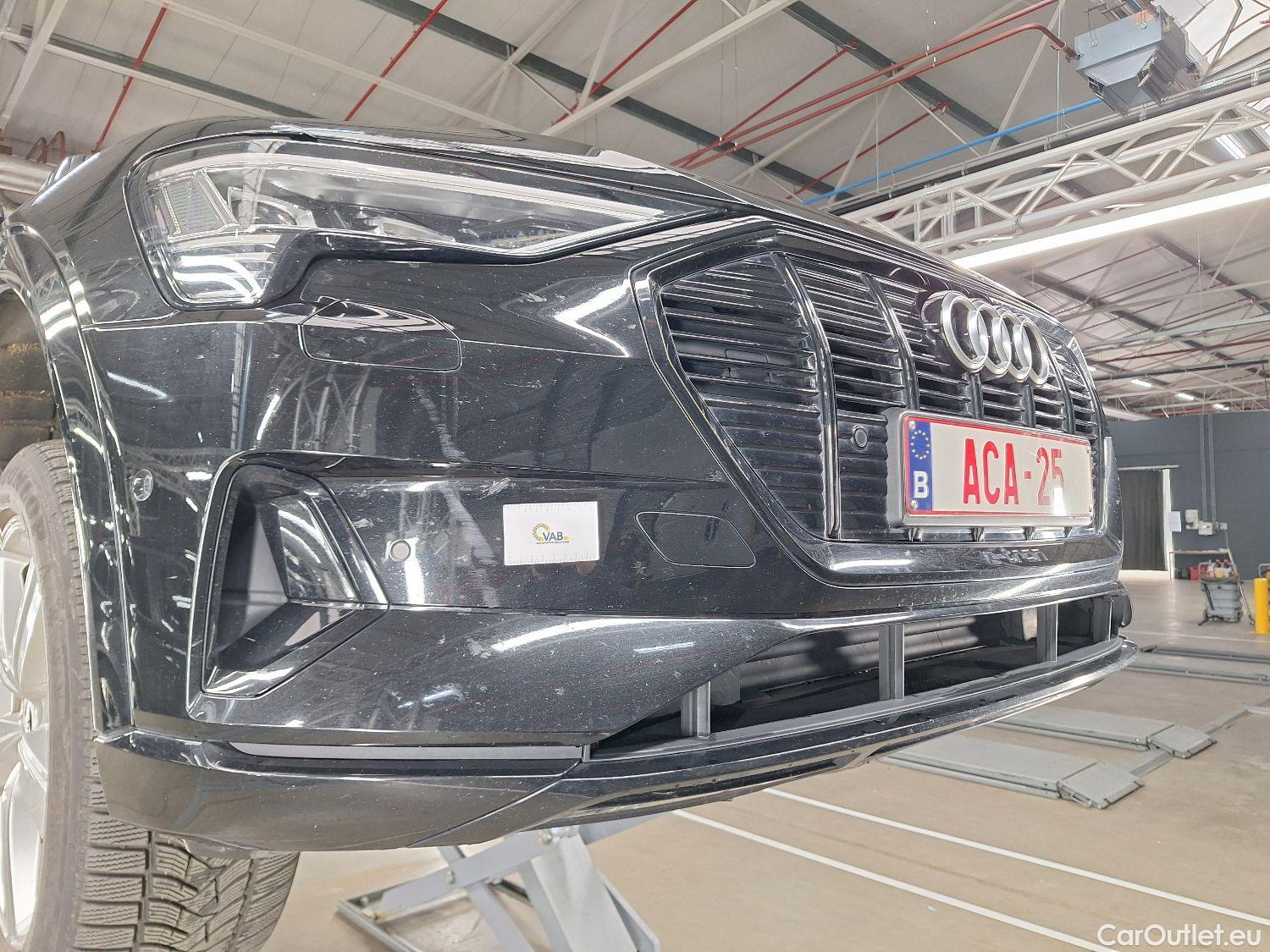  Audi  E-TRON Audi,  '19 BEV, Audi  55 Quattro Advanced 5d #4