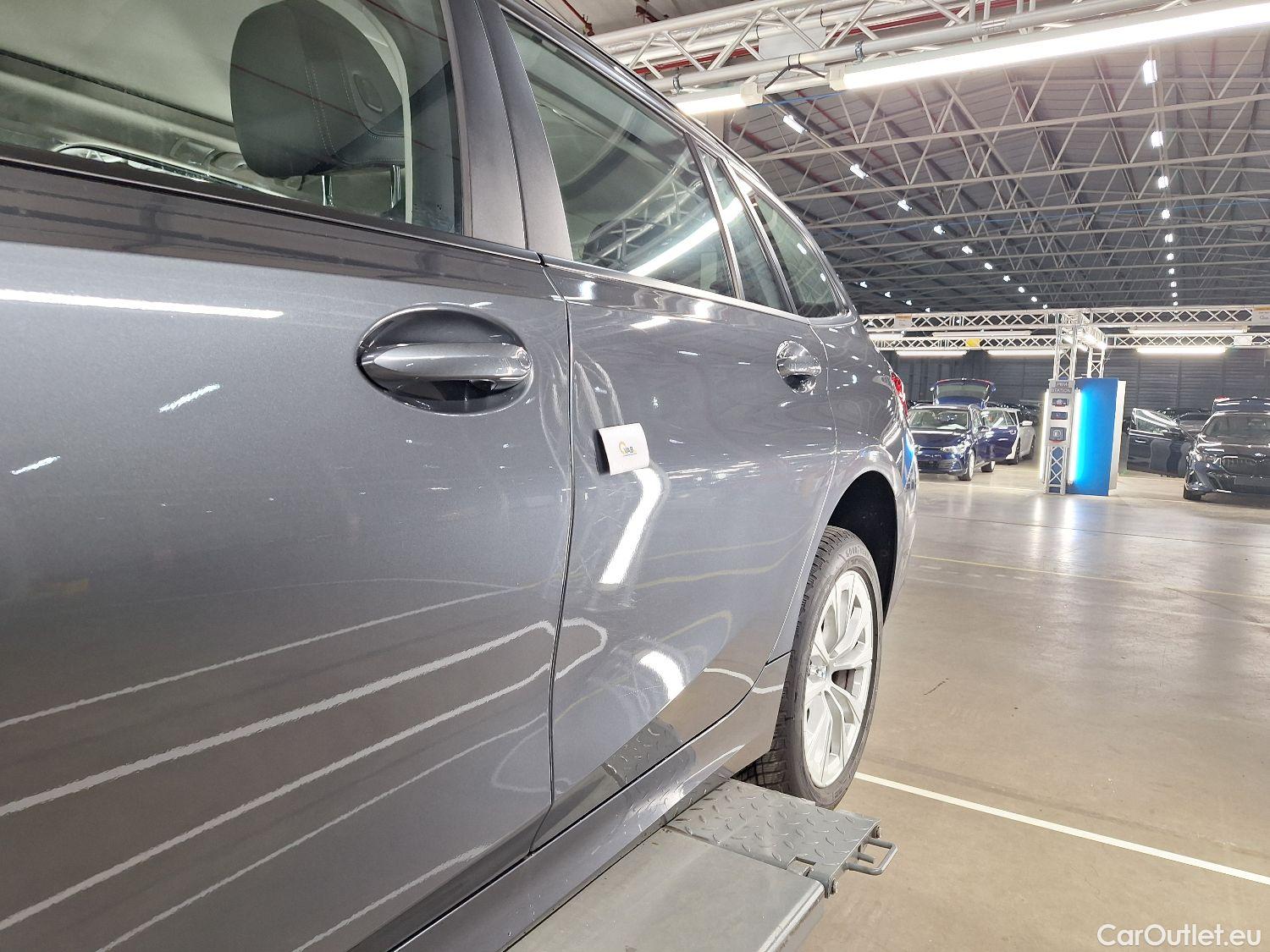  Bmw  Serie 3 BMW, 3-serie Touring '18, BMW 3 Reeks Touring 316dA (90 kW) 5d #23