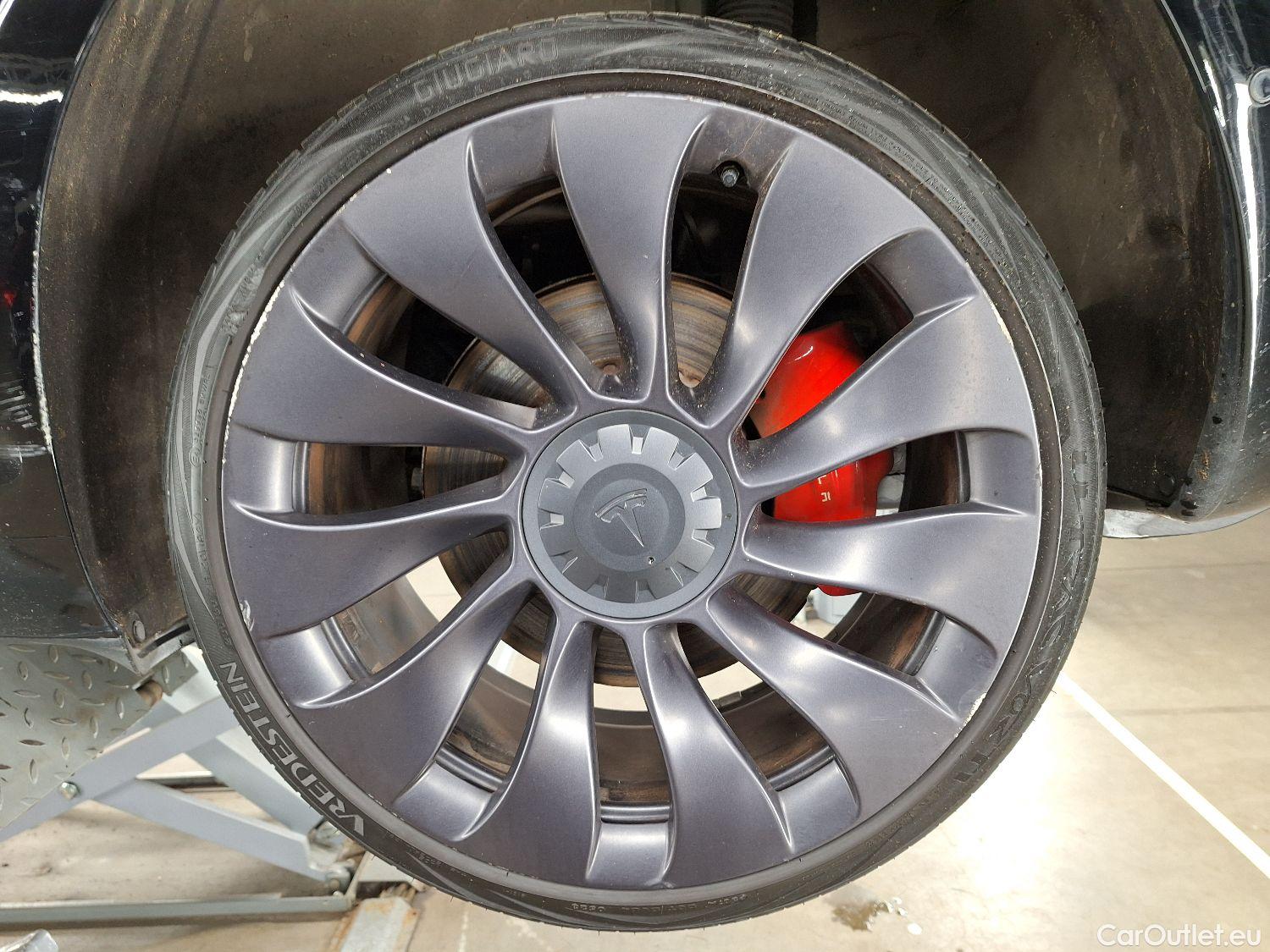  Tesla  Model 3 Tesla,  '18 BEV, Tesla  Performance Dual Motor AWD 4d #5