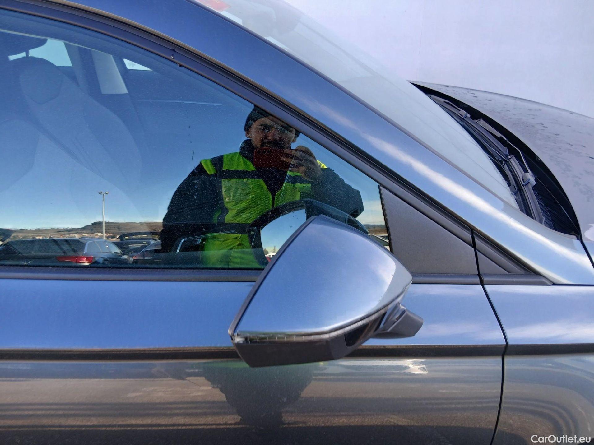  Seat  ATECA SEAT  1.5 TSI 110kW DSG S&S Style Go #42