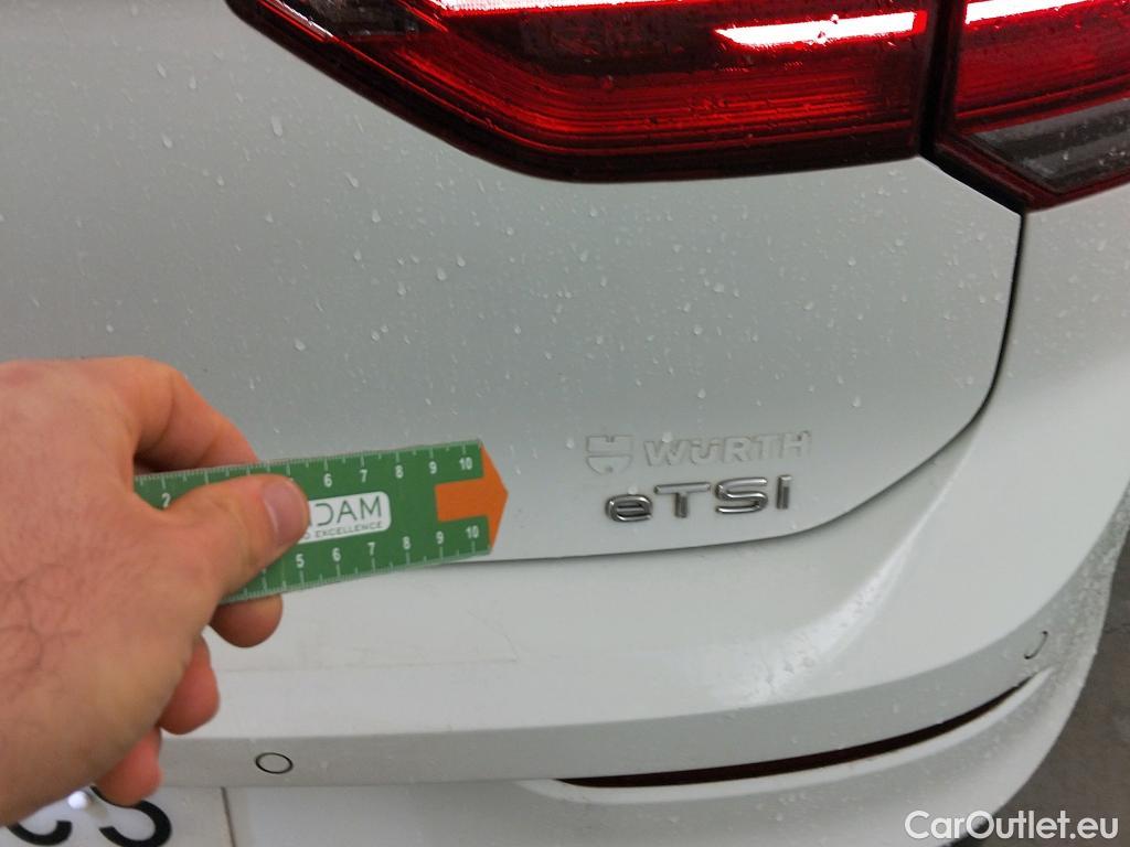  Volkswagen  Golf  VOLKSWAGEN / 2020 / 5P / berlina con portón Life 1.0 eTSI 81kW (110CV) DSG #3