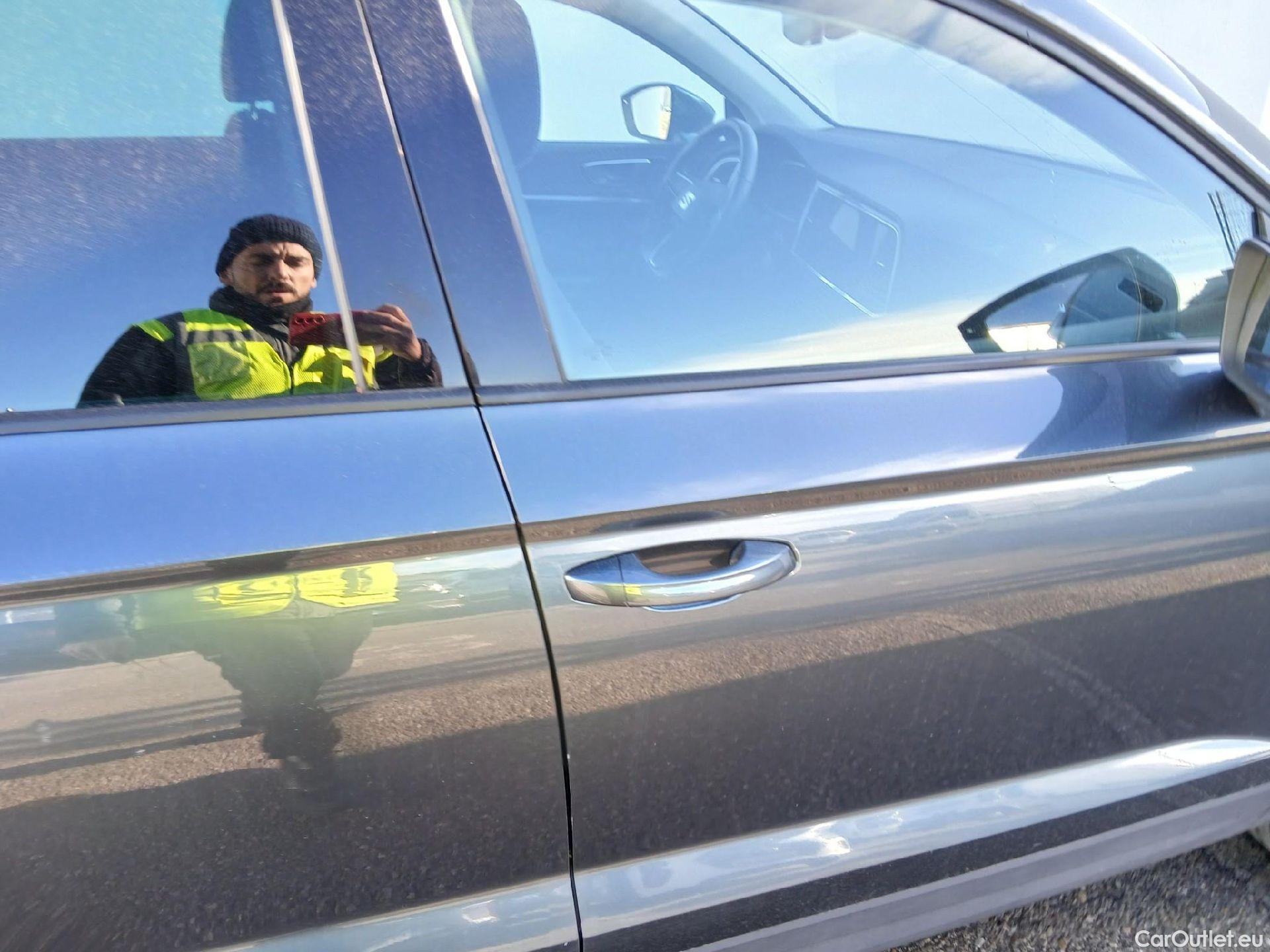  Seat  ATECA SEAT  1.5 TSI 110kW DSG S&S Style Go #38