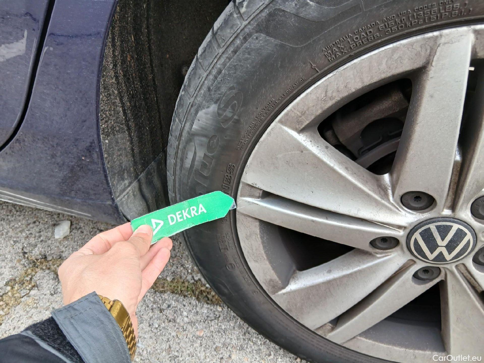  Volkswagen  Golf  VOLKSWAGEN / 2020 / 5P / familiar Life 1.0 TSI 81kW (110CV) Variant #21