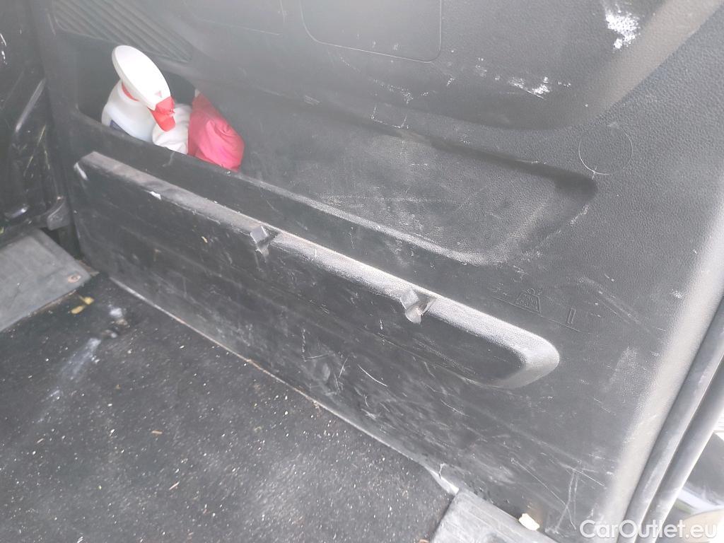  Citroen  Berlingo  Combi Live Pack Business M 1.5 BlueHDi 100CV MT6 E6d #40