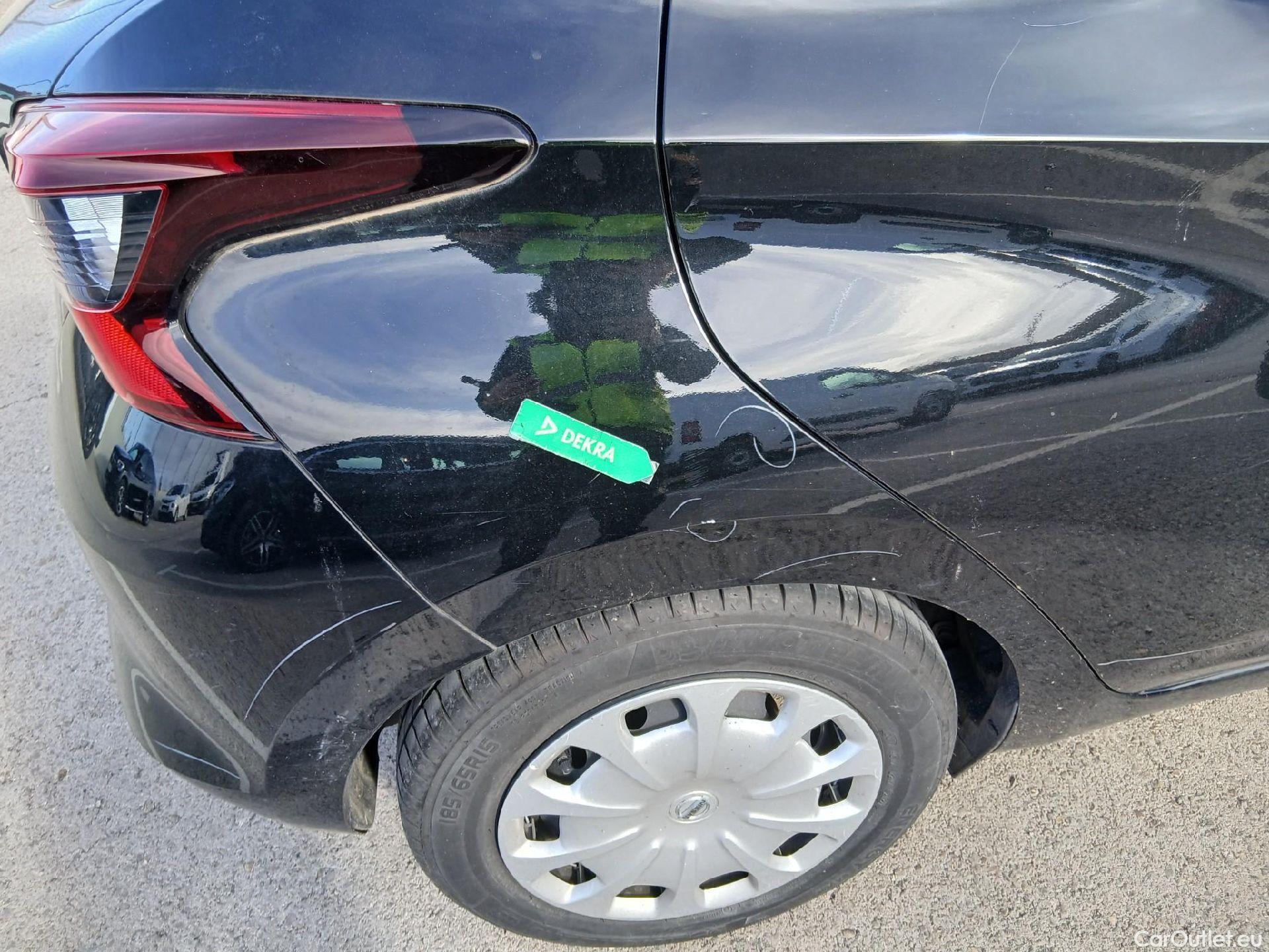  Nissan  Micra NISSAN  / 2017 / 5P / berlina con portón IG-T 68 kW (92 CV) E6D-F Acenta Sprint #30