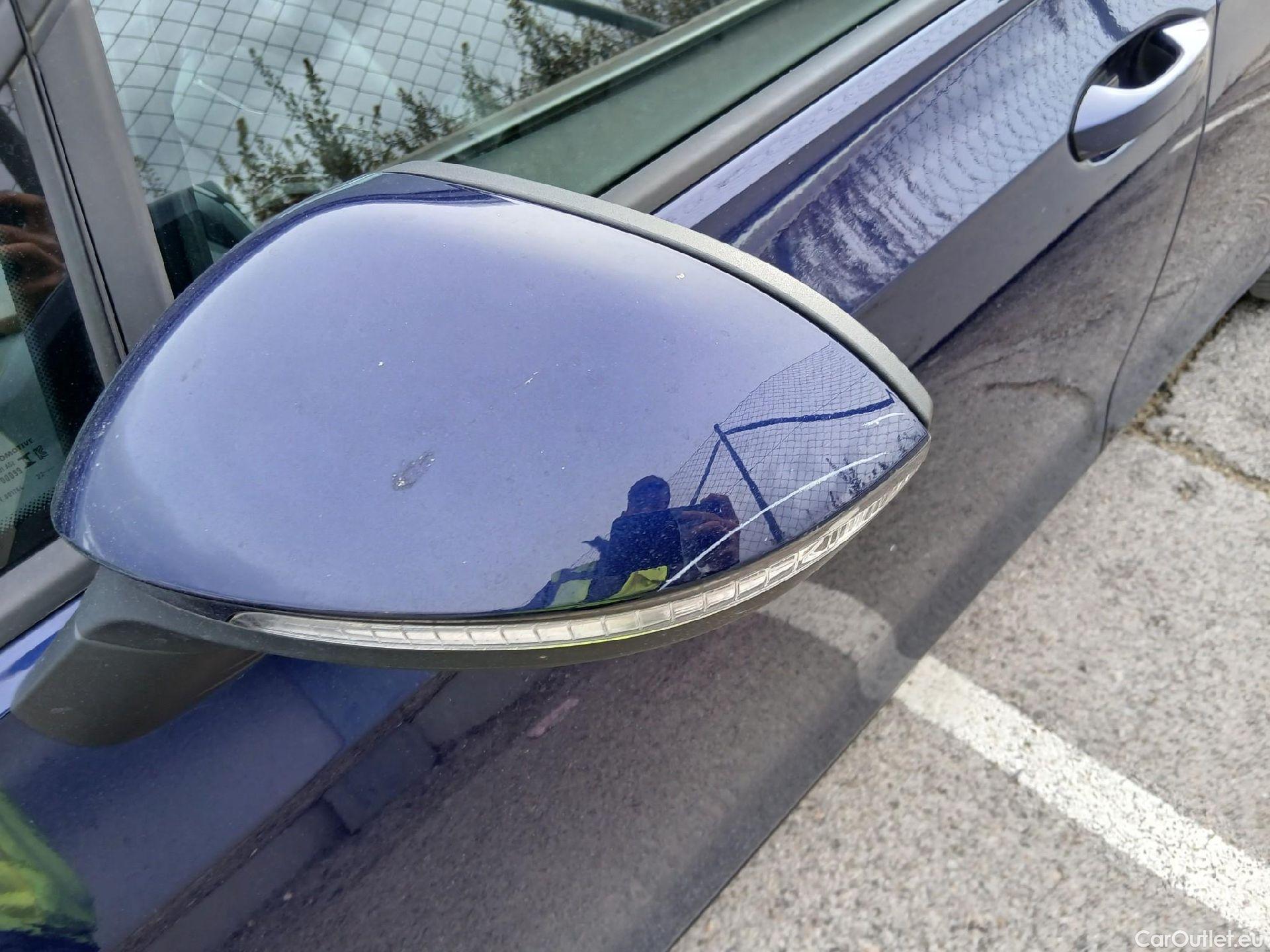  Volkswagen  Golf  VOLKSWAGEN / 2020 / 5P / familiar Life 1.0 TSI 81kW (110CV) Variant #16