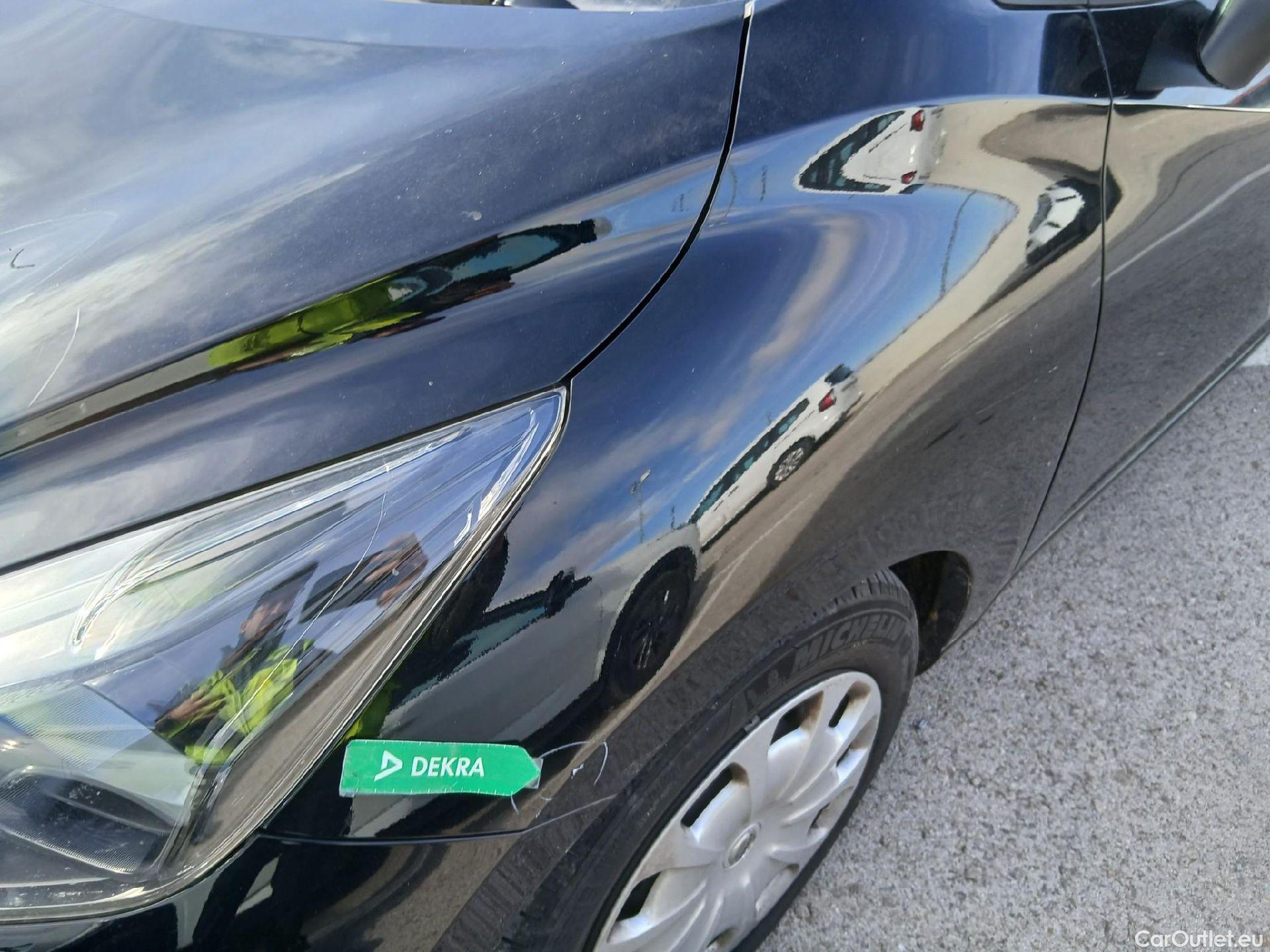  Nissan  Micra NISSAN  / 2017 / 5P / berlina con portón IG-T 68 kW (92 CV) E6D-F Acenta Sprint #10