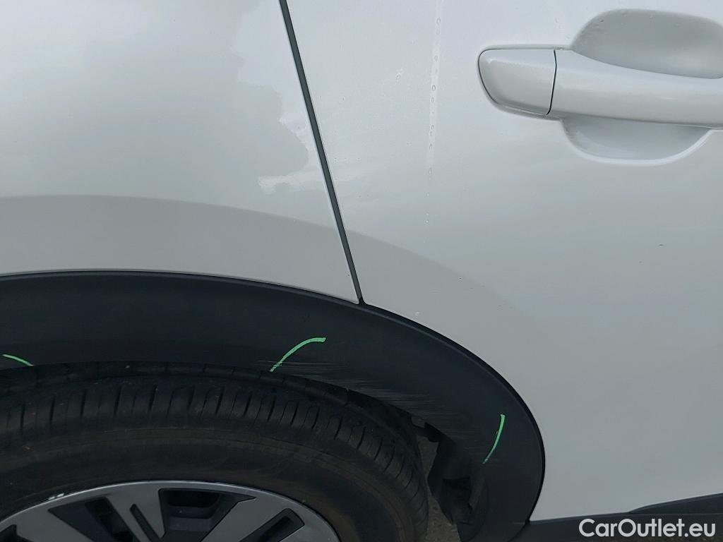  Peugeot  2008 PEUGEOT  / 2019 / 5P / todoterreno Active Pack Puretech 100 S&S BVM6 #1