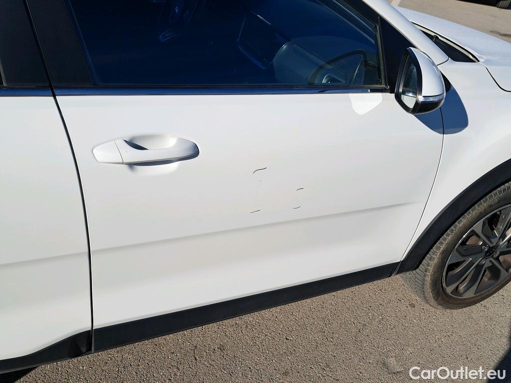  KIA  STONIC KIA  / 2017 / 5P / todoterreno 1.0 T-GDi 74kW (100CV) Drive (CX) #5