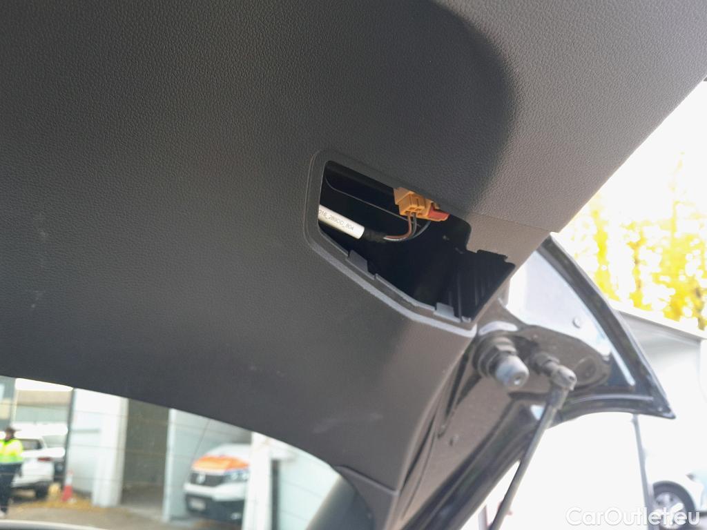  Volkswagen  Golf  VOLKSWAGEN / 2020 / 5P / berlina con portón R-Line 2.0 TDI 110kW (150CV) DSG #39