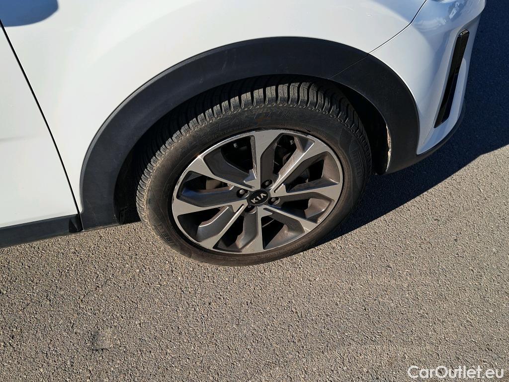  KIA  STONIC KIA  / 2017 / 5P / todoterreno 1.0 T-GDi 74kW (100CV) Drive (CX) #1