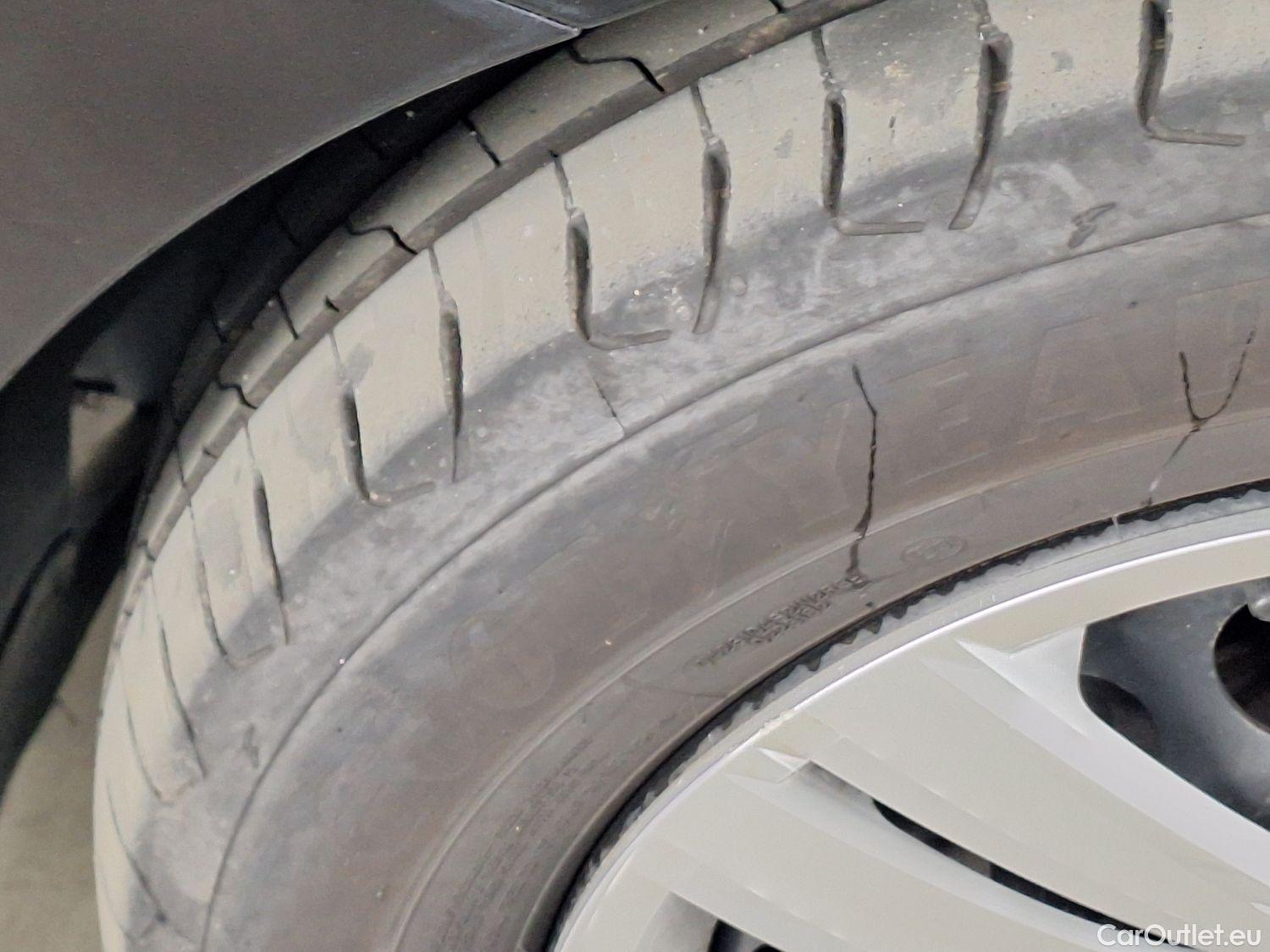  Volkswagen  Touran VW,  '15, Volkswagen  2.0 TDi 85kW Trendline DSG 5d 7pl #71