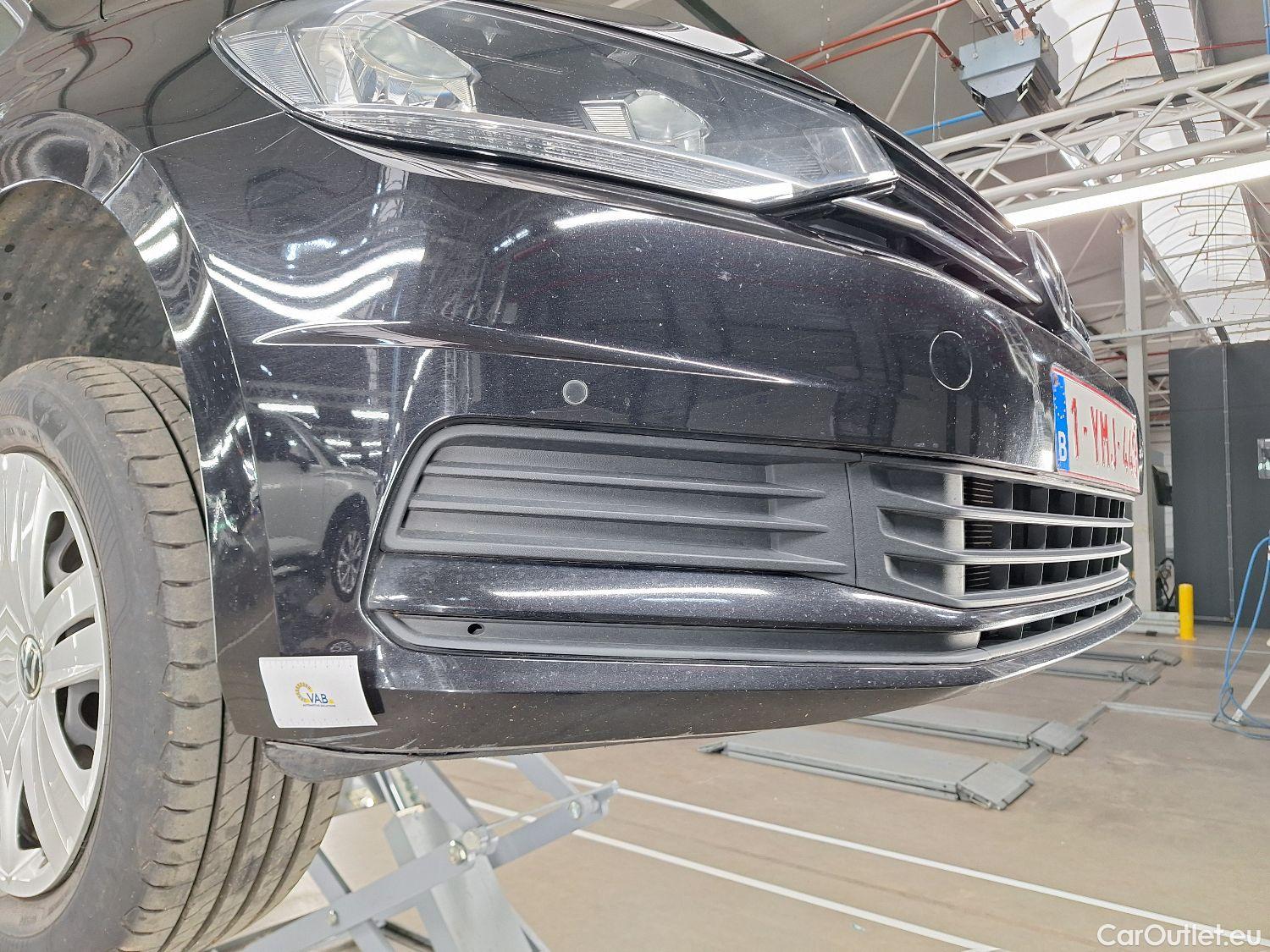  Volkswagen  Touran VW,  '15, Volkswagen  2.0 TDi 85kW Trendline DSG 5d 7pl #9