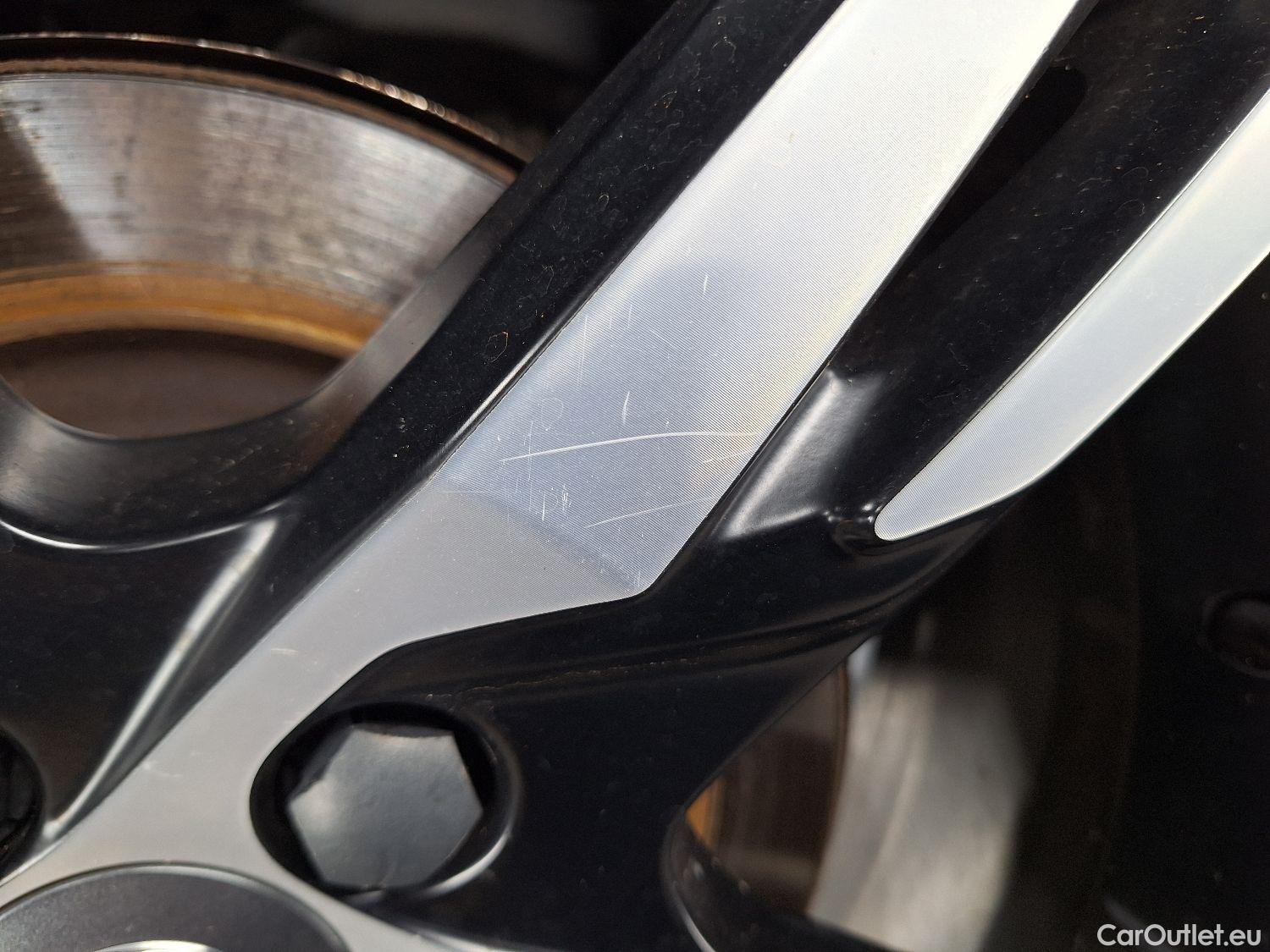  Volvo  XC 40 Volvo, XC40 '17, Volvo XC40 T5 Twin Engine R-Design 5d #2