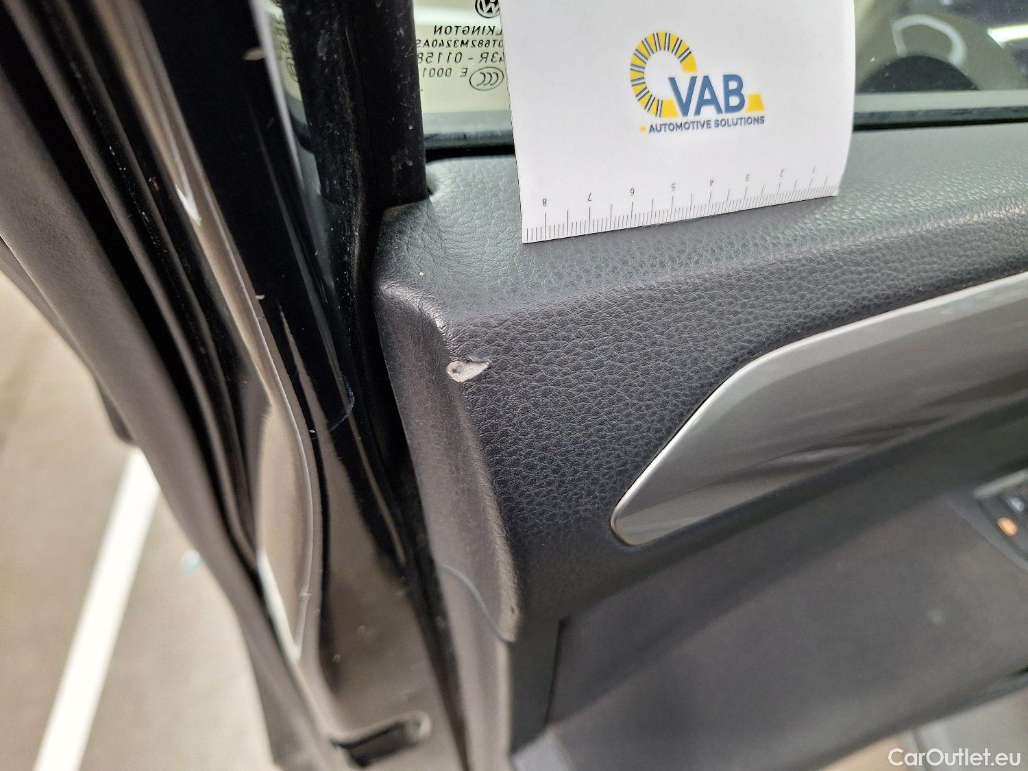  Volkswagen  Touran VW,  '15, Volkswagen  2.0 TDi 85kW Trendline DSG 5d 7pl #58