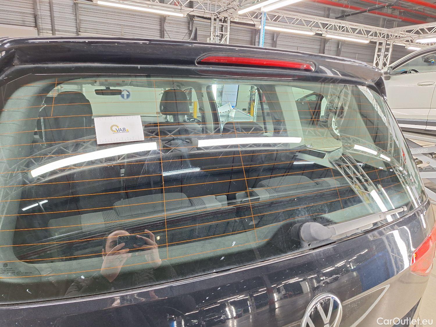  Volkswagen  Touran VW,  '15, Volkswagen  2.0 TDi 85kW Trendline DSG 5d 7pl #40