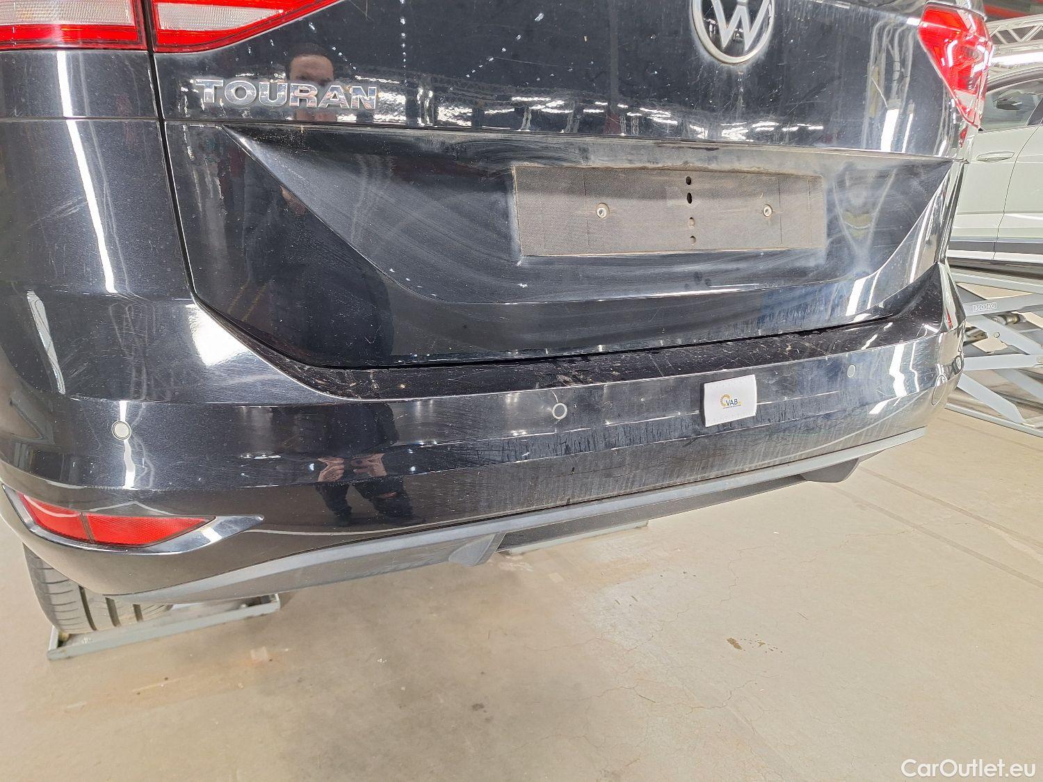  Volkswagen  Touran VW,  '15, Volkswagen  2.0 TDi 85kW Trendline DSG 5d 7pl #18