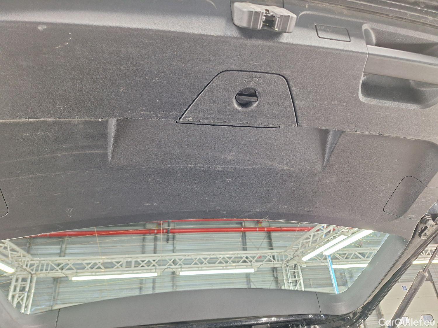  Volkswagen  Touran VW,  '15, Volkswagen  2.0 TDi 85kW Trendline DSG 5d 7pl #38