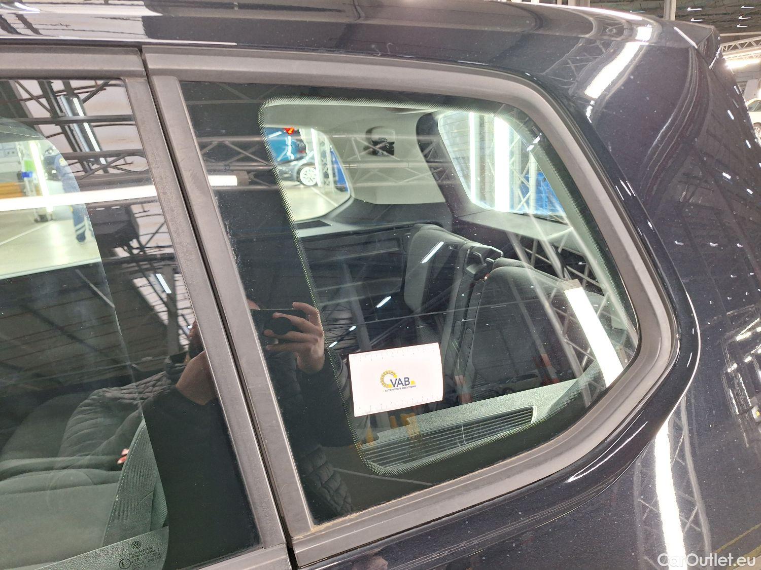  Volkswagen  Touran VW,  '15, Volkswagen  2.0 TDi 85kW Trendline DSG 5d 7pl #61