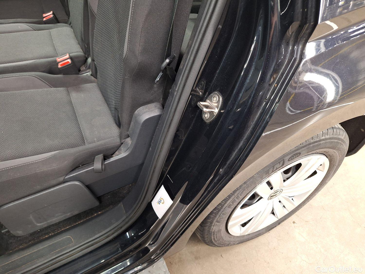  Volkswagen  Touran VW,  '15, Volkswagen  2.0 TDi 85kW Trendline DSG 5d 7pl #43