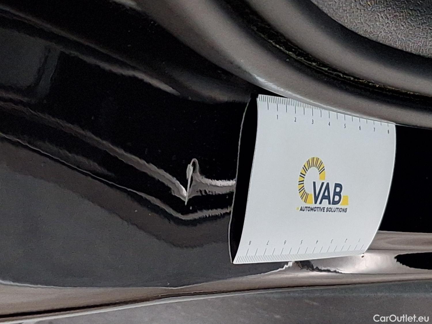  Volvo  XC 40 Volvo, XC40 '17, Volvo XC40 T5 Twin Engine R-Design 5d #30