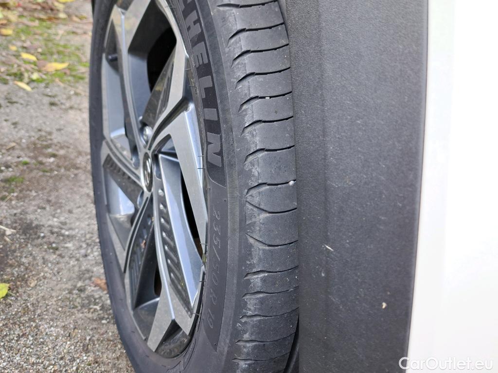  Hyundai  Tucson HYUNDAI  / 2020 / 5P / SUV 1.6 PHEV 265 HTRAC EXECUTIVE 4WD AUTO #3