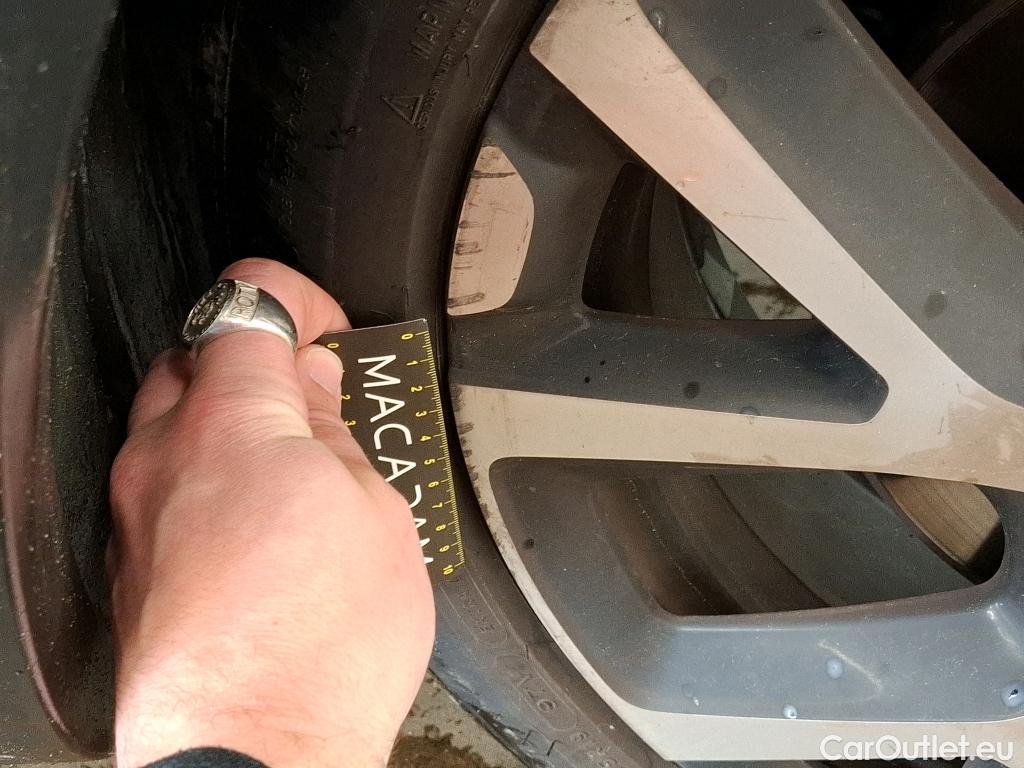  Citroen  C5 CITROEN  Aircross / 2018 / 5P / SUV Hybrid 225 ë-EAT8 Shine Pack #4