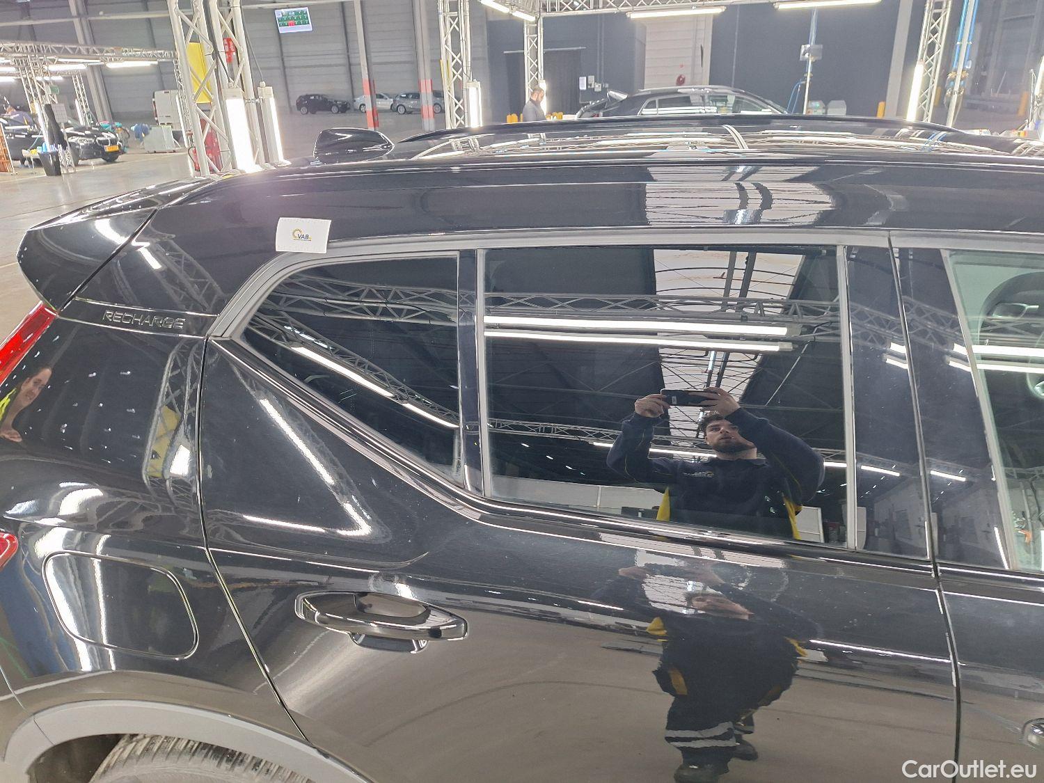  Volvo  XC 40 Volvo, XC40 '17 PHEV, Volvo XC40 T4 Recharge Geartronic R-Design 5d #32