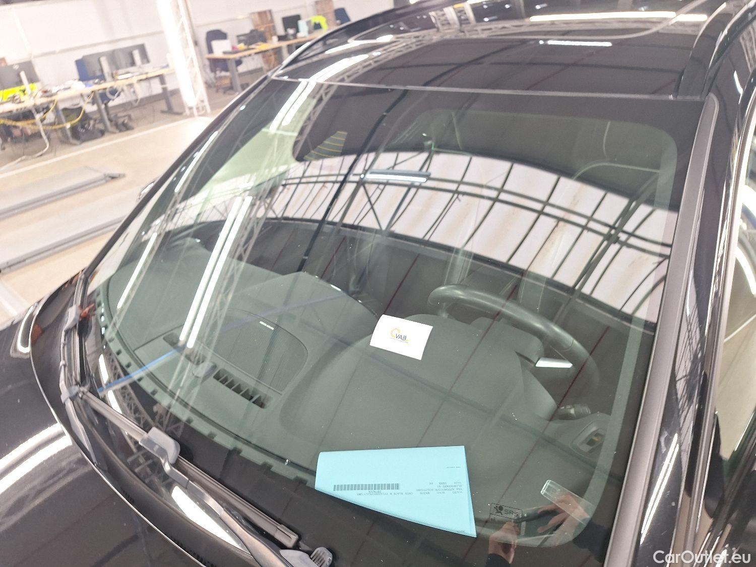  Volvo  XC 40 Volvo, XC40 '17 PHEV, Volvo XC40 T4 Recharge Geartronic R-Design 5d #43