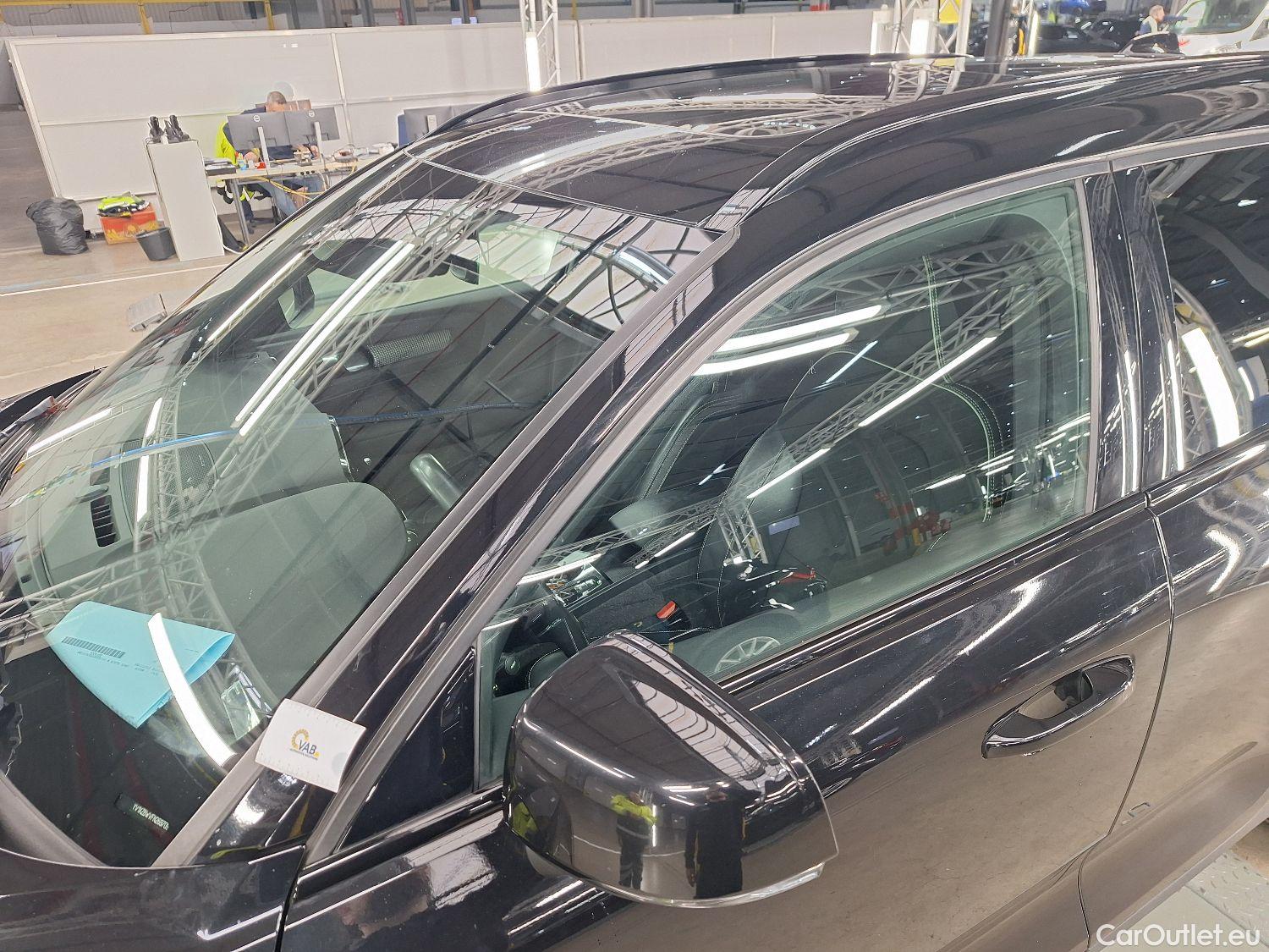  Volvo  XC 40 Volvo, XC40 '17 PHEV, Volvo XC40 T4 Recharge Geartronic R-Design 5d #40