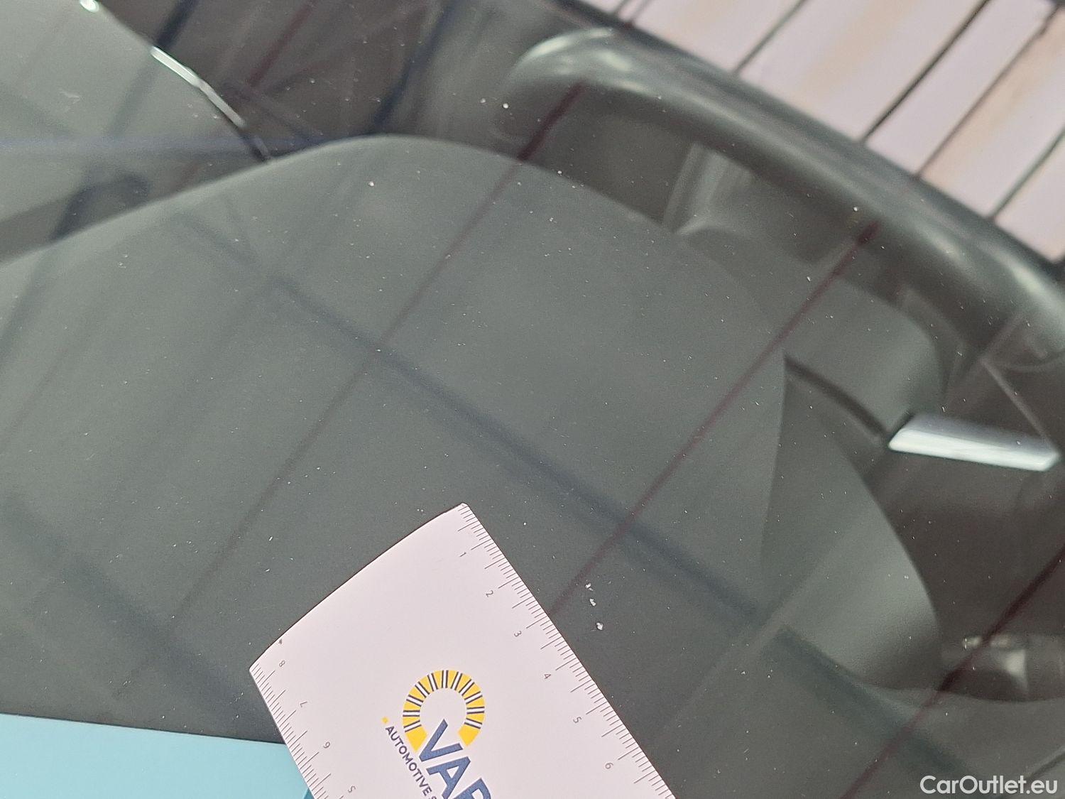  Volvo  XC 40 Volvo, XC40 '17 PHEV, Volvo XC40 T4 Recharge Geartronic R-Design 5d #45