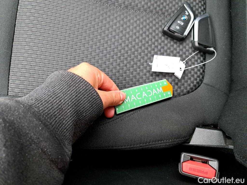  Bmw  Serie 1 BMW Série 1 / 2019 / 5P / Berline 116i Business Design #6