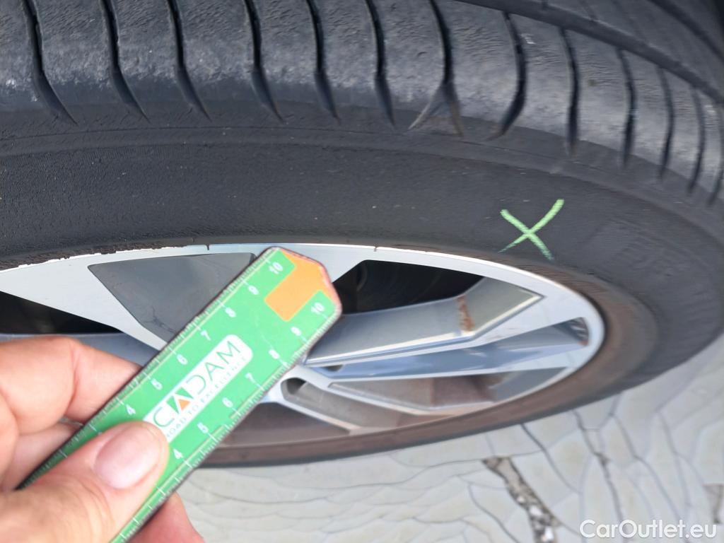  Seat  ATECA SEAT  1.0 TSI 85kW (115CV) St&Sp Style Eco MY20 #4