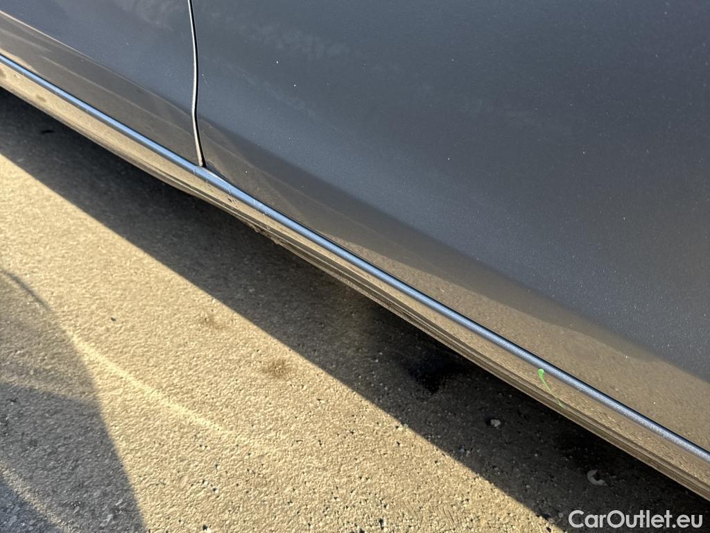  Peugeot  308 PEUGEOT  / 2017 / 5P / familiar SW Allure Pack BlueHDI 130 S&S EAT8 #1