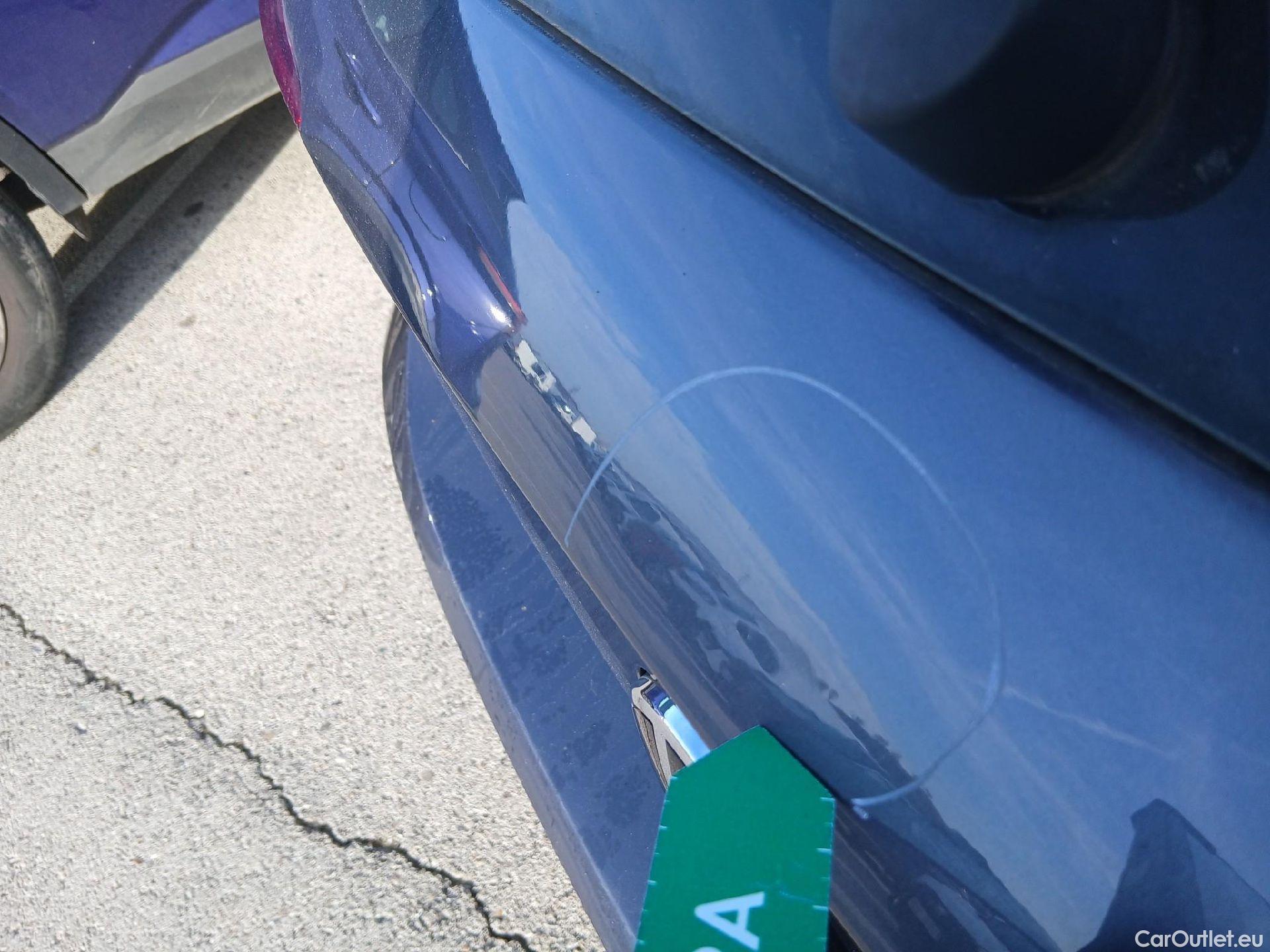  Volkswagen  Polo VOLKSWAGEN  / 2021 / 5P / berlina con portón Life 1.0 TSI 70kW (95CV) DSG #24