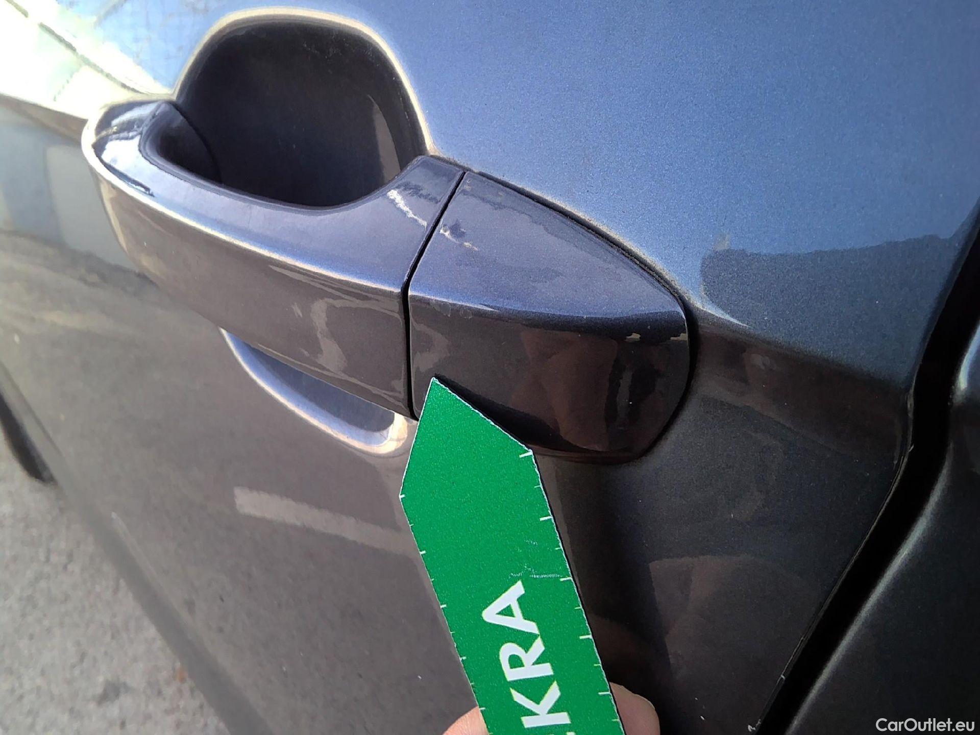  Volkswagen  Polo VOLKSWAGEN  / 2021 / 5P / berlina con portón Life 1.0 TSI 70kW (95CV) DSG #40