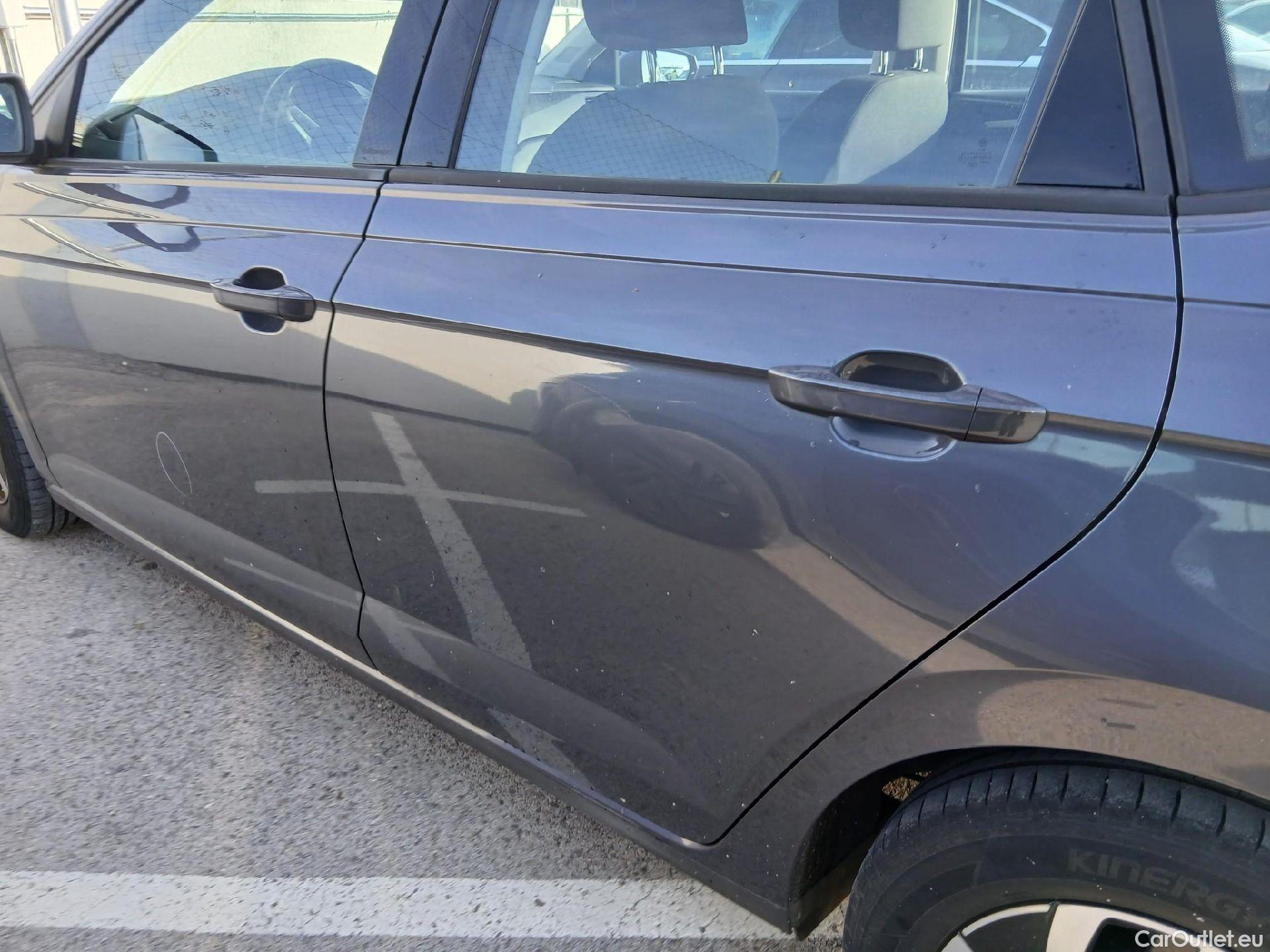  Volkswagen  Polo VOLKSWAGEN  / 2021 / 5P / berlina con portón Life 1.0 TSI 70kW (95CV) DSG #14