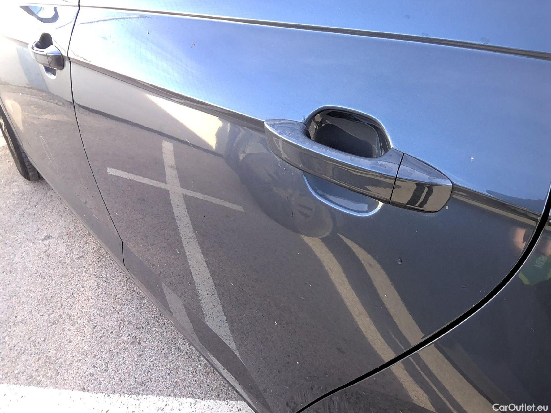  Volkswagen  Polo VOLKSWAGEN  / 2021 / 5P / berlina con portón Life 1.0 TSI 70kW (95CV) DSG #42