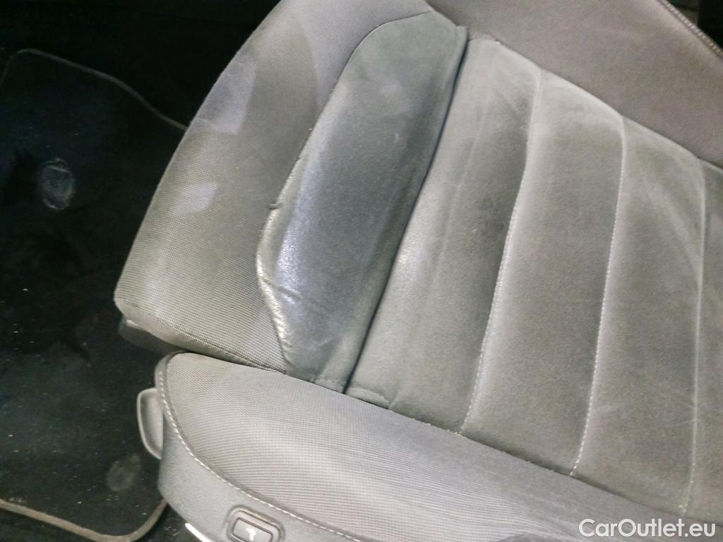  Volkswagen  Golf  VOLKSWAGEN / 2016 / 5P / berlina con portón Sport 2.0 TDI 110kW (150CV) DSG #6