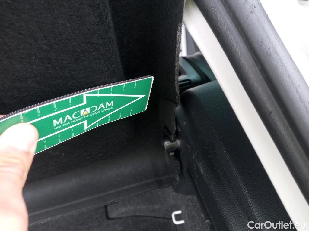  Seat  Ibiza SEAT  / 2017 / 5P / berlina con portón 1.0 MPI 59kW (80CV) Reference Plus(SP) #8