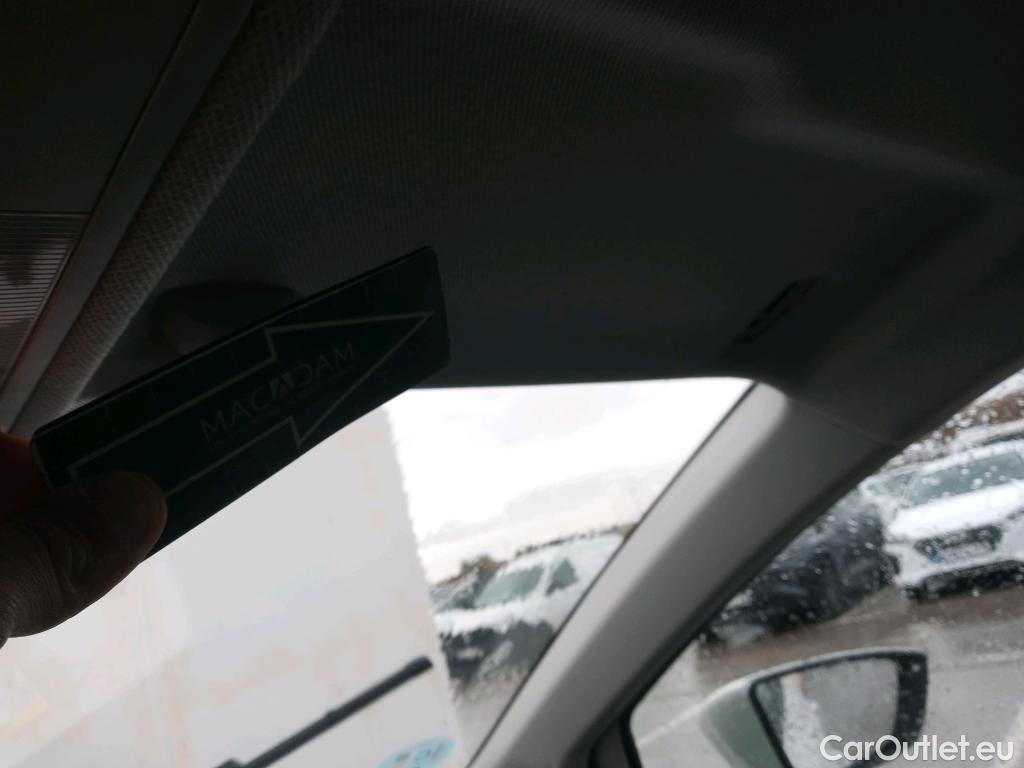  Seat  Ibiza SEAT  / 2017 / 5P / berlina con portón 1.0 MPI 59kW (80CV) Reference Plus(SP) #14